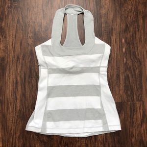 Lululemon Scoop Neck Tank. Size 6. Grey/white.